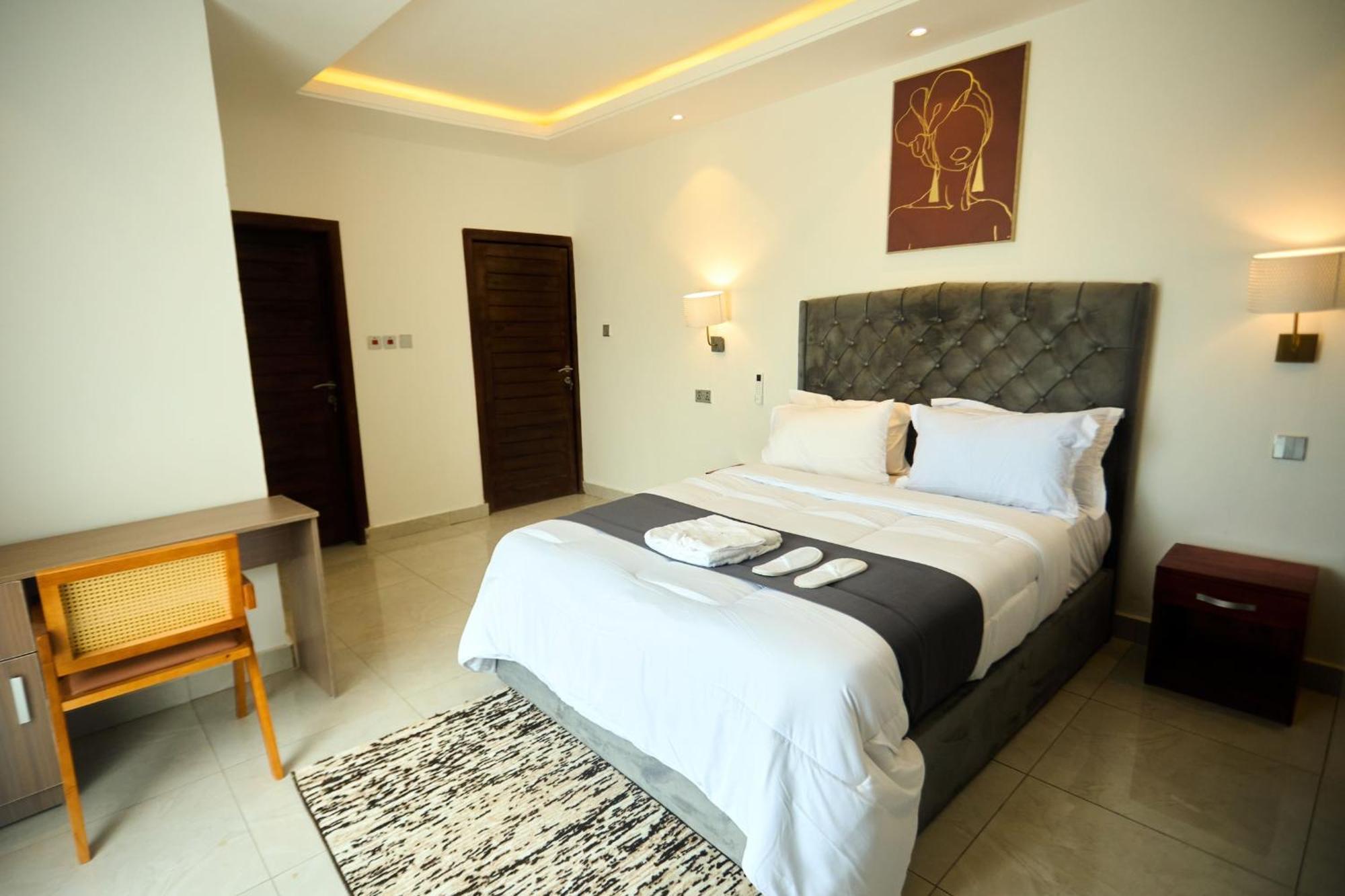 Koforidua Aiden Homes And Apartments Hotel מראה חיצוני תמונה