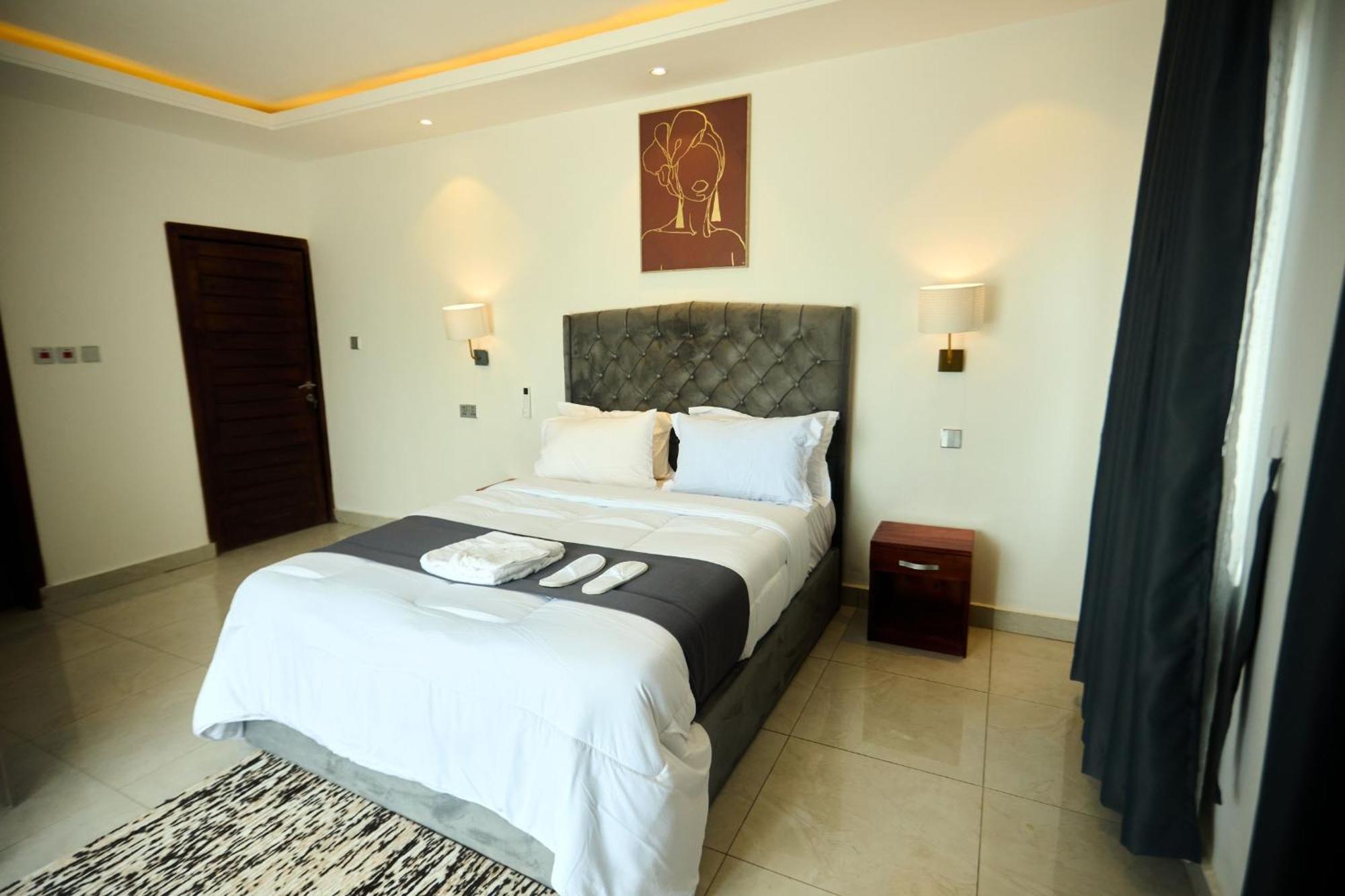 Koforidua Aiden Homes And Apartments Hotel מראה חיצוני תמונה