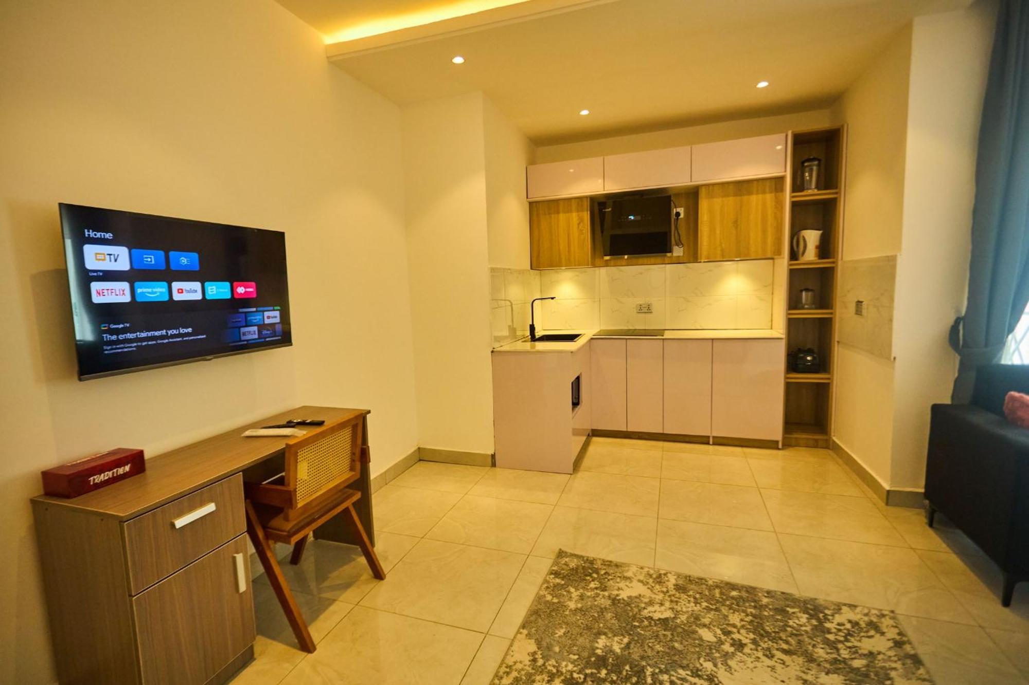 Koforidua Aiden Homes And Apartments Hotel מראה חיצוני תמונה