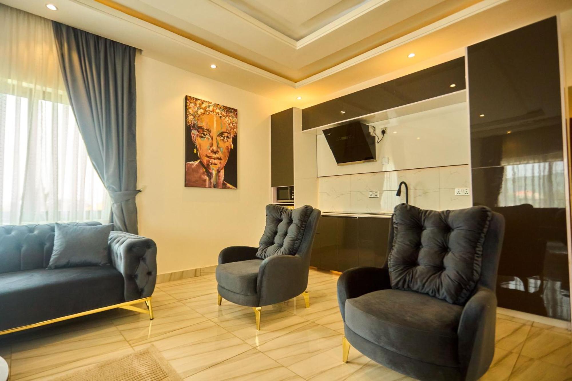 Koforidua Aiden Homes And Apartments Hotel מראה חיצוני תמונה
