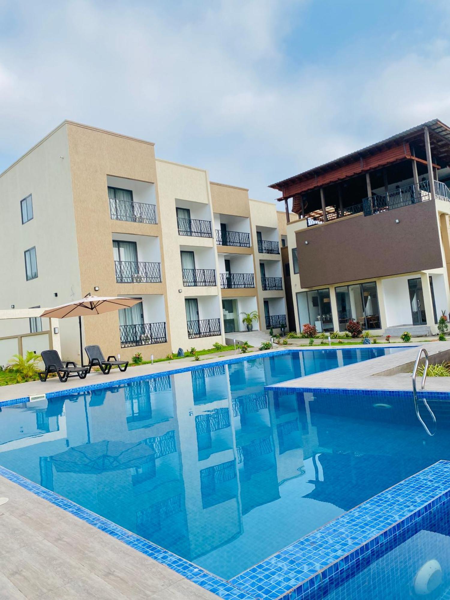 Koforidua Aiden Homes And Apartments Hotel מראה חיצוני תמונה
