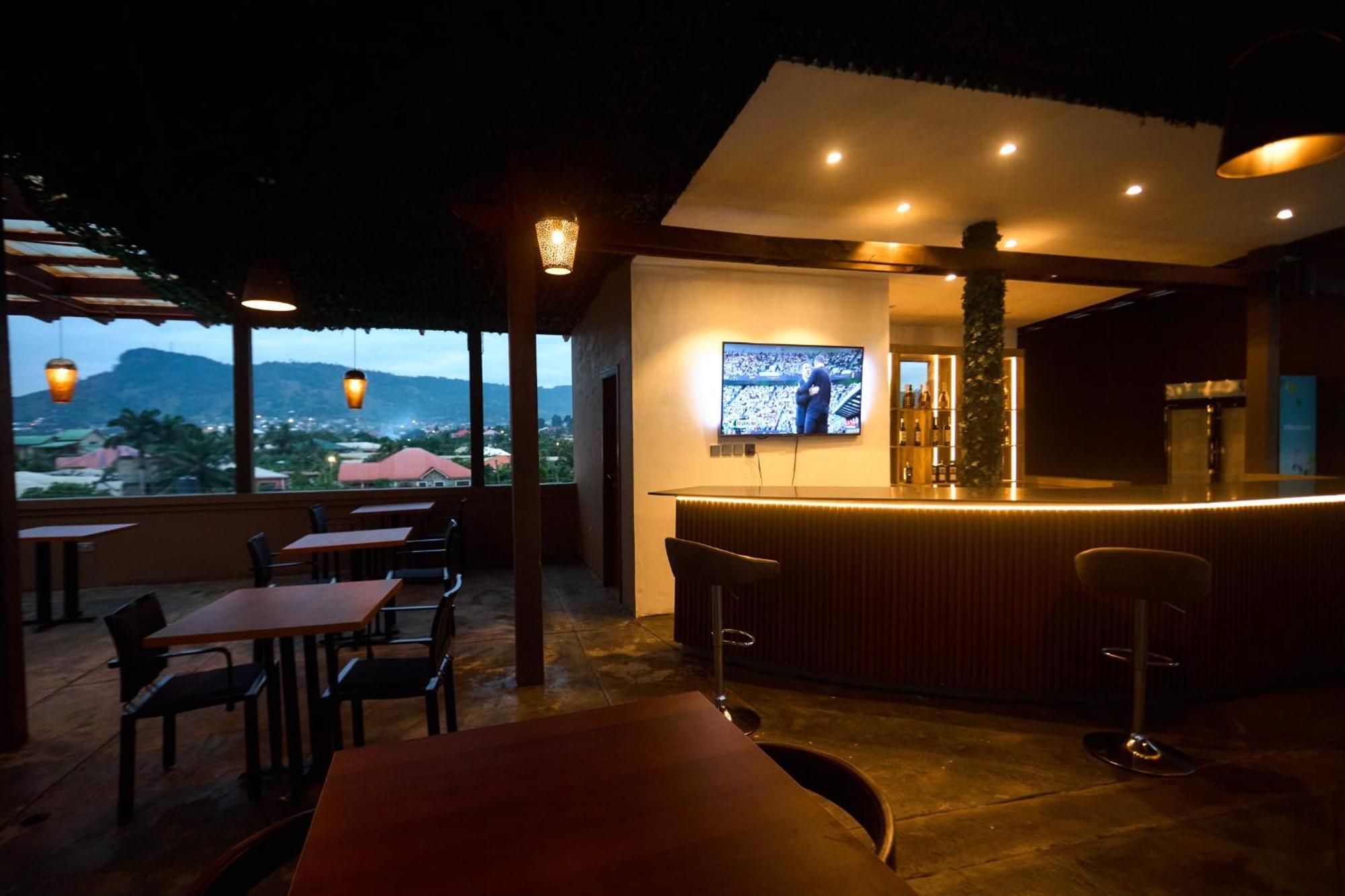 Koforidua Aiden Homes And Apartments Hotel מראה חיצוני תמונה