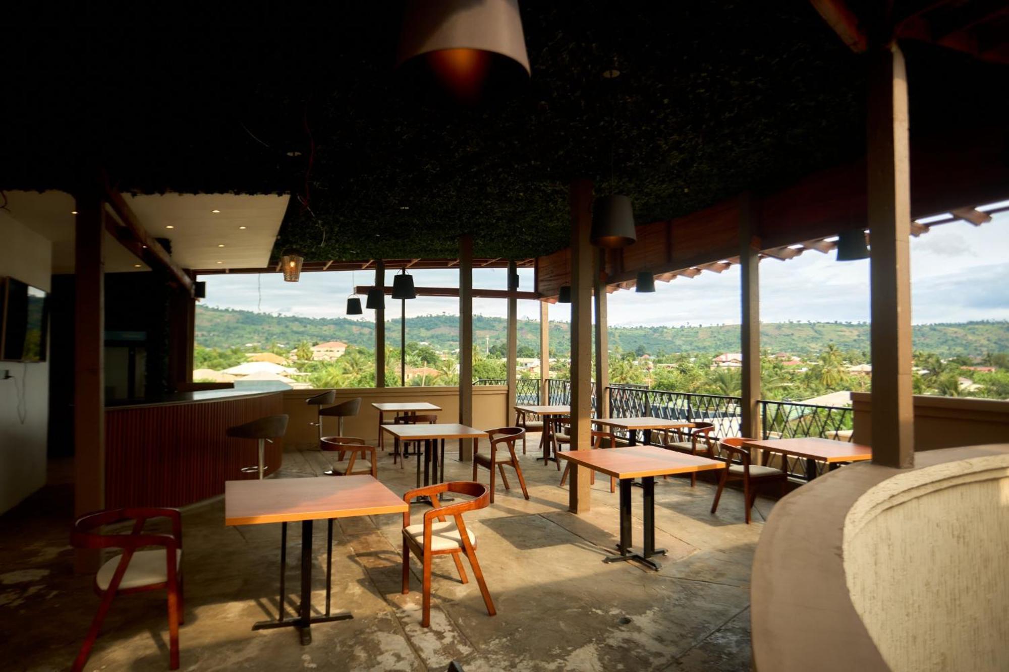 Koforidua Aiden Homes And Apartments Hotel מראה חיצוני תמונה