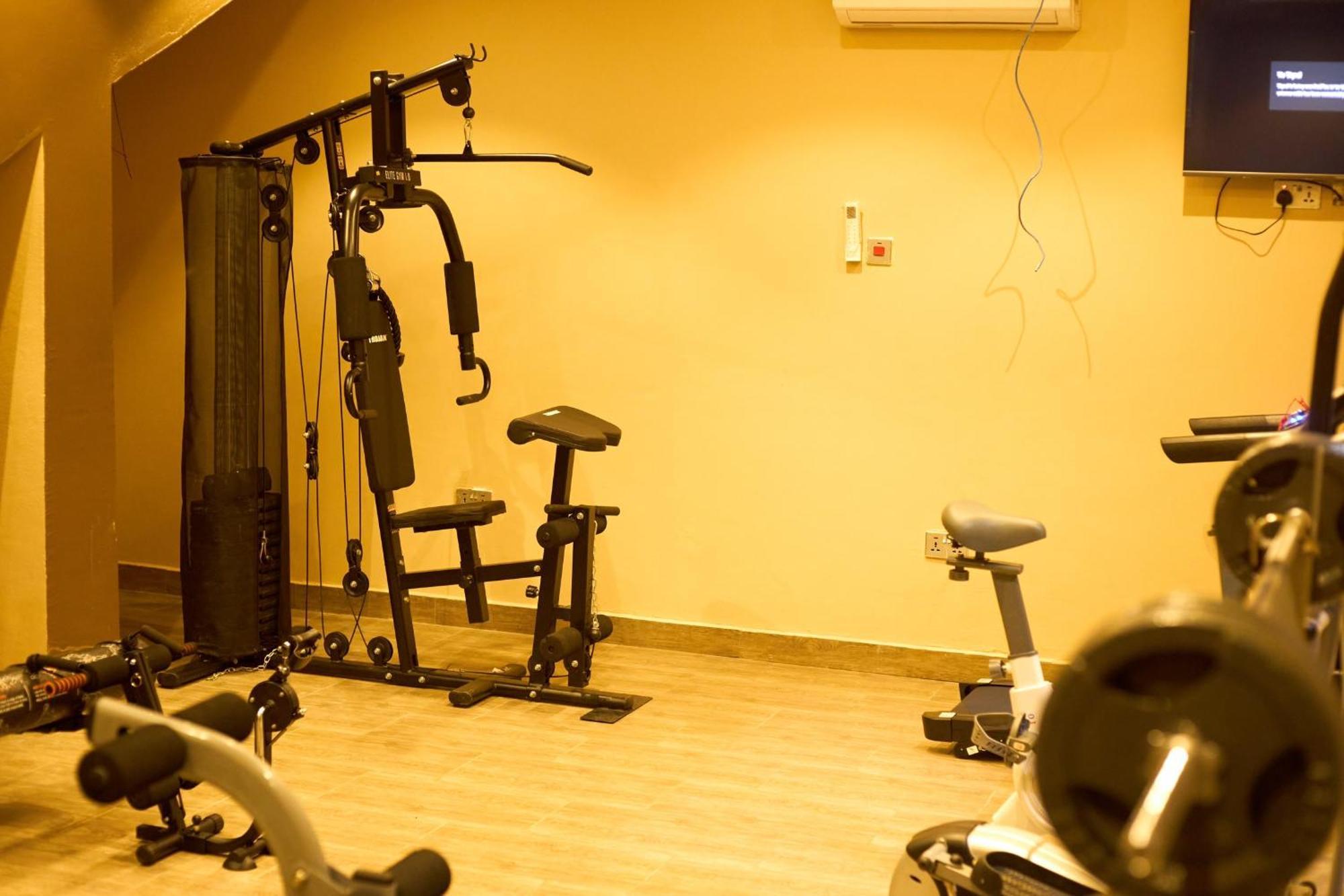 Koforidua Aiden Homes And Apartments Hotel מראה חיצוני תמונה