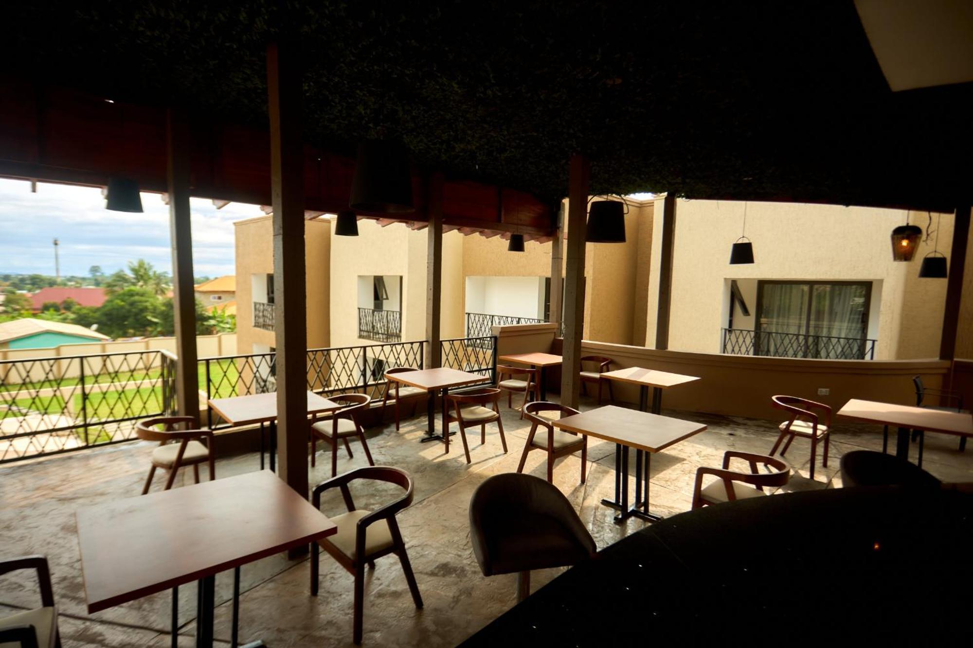 Koforidua Aiden Homes And Apartments Hotel מראה חיצוני תמונה