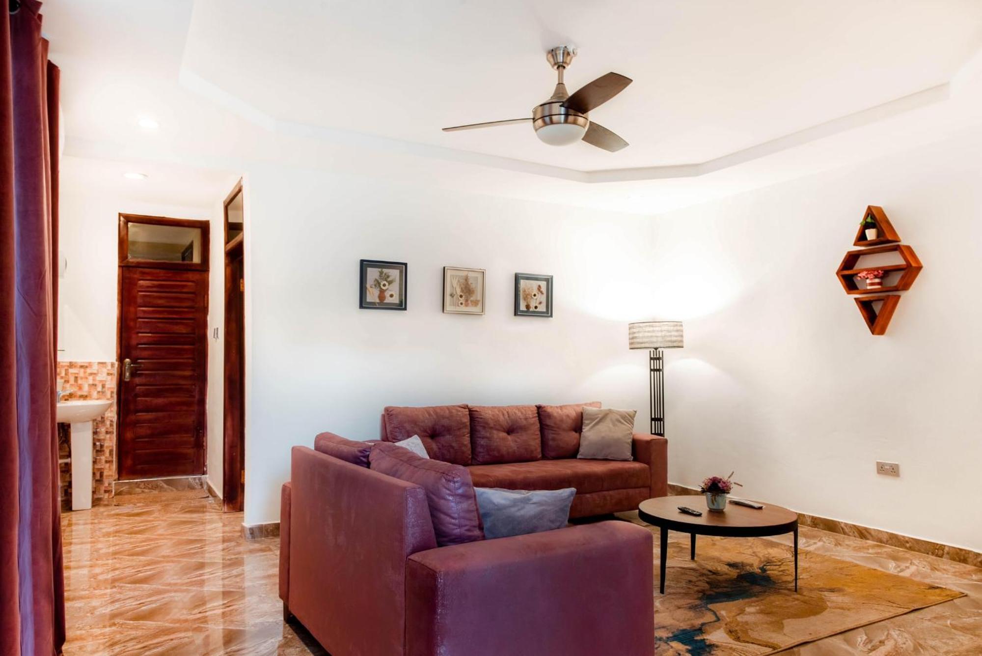 Koforidua Aiden Homes And Apartments Hotel מראה חיצוני תמונה