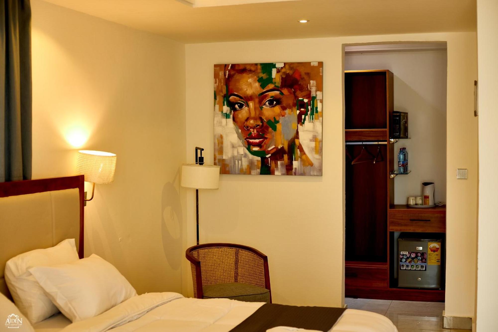 Koforidua Aiden Homes And Apartments Hotel מראה חיצוני תמונה