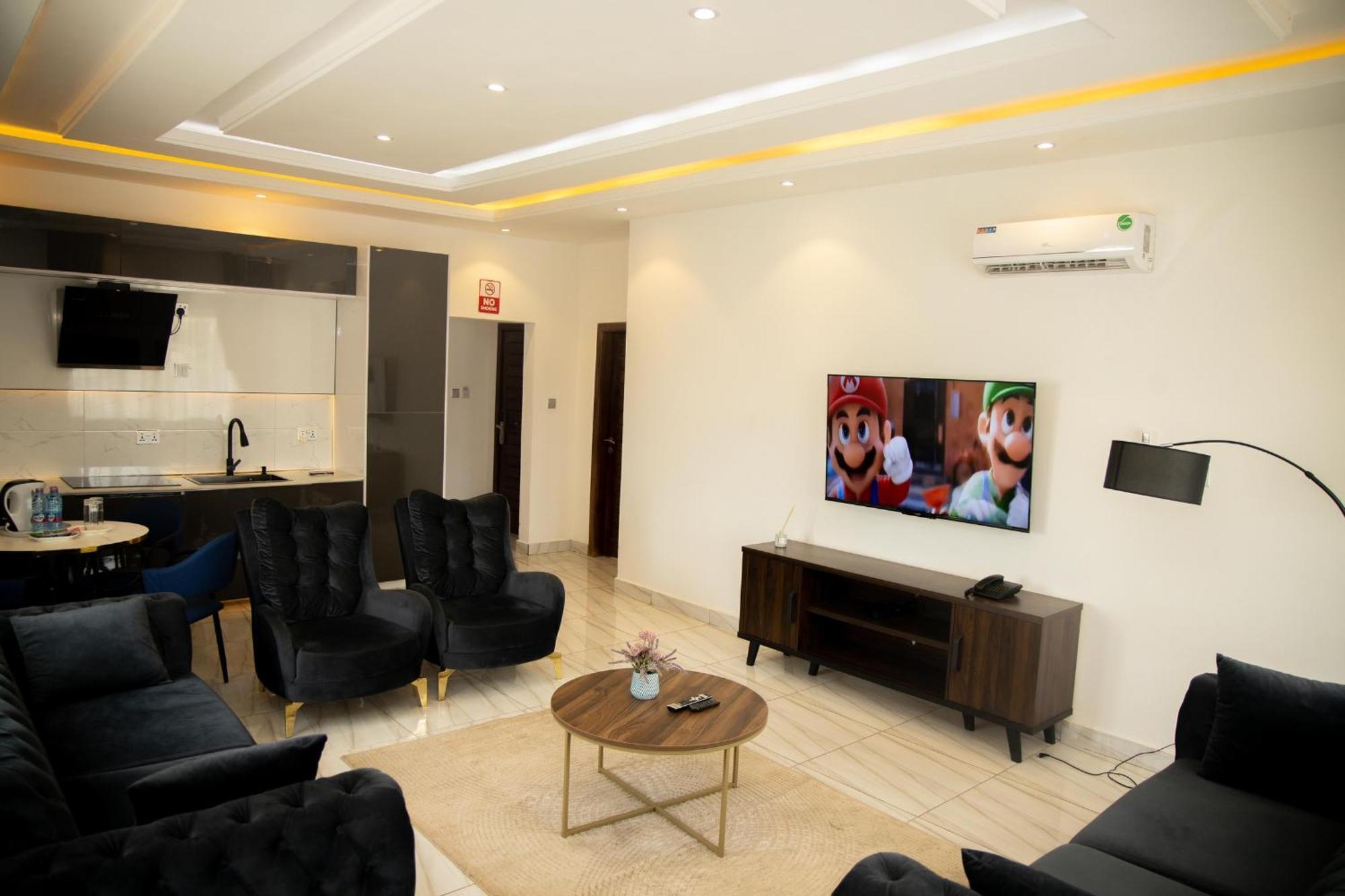Koforidua Aiden Homes And Apartments Hotel מראה חיצוני תמונה